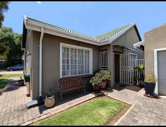 2 BEDROOM GATED ESTATE FOR SALE IN VERWOERDPARK